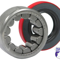 Yukon Gear R1563TAV Axle Bearing and Seal Kit / Torringtonbrand / 2.250in OD / 1.400in ID